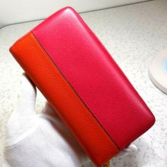 Gucci Handbags - Gucci Fuchsia Orange W Bamboo Pull